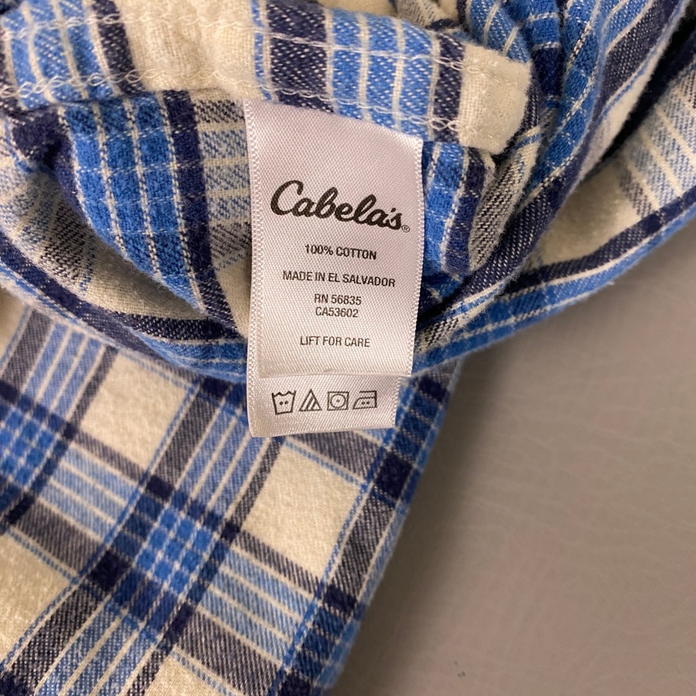 Cabelas Flannel Shirt Men's Size XLT Blue White Plaid Long Sleeve Button Down - Picture 5 of 10